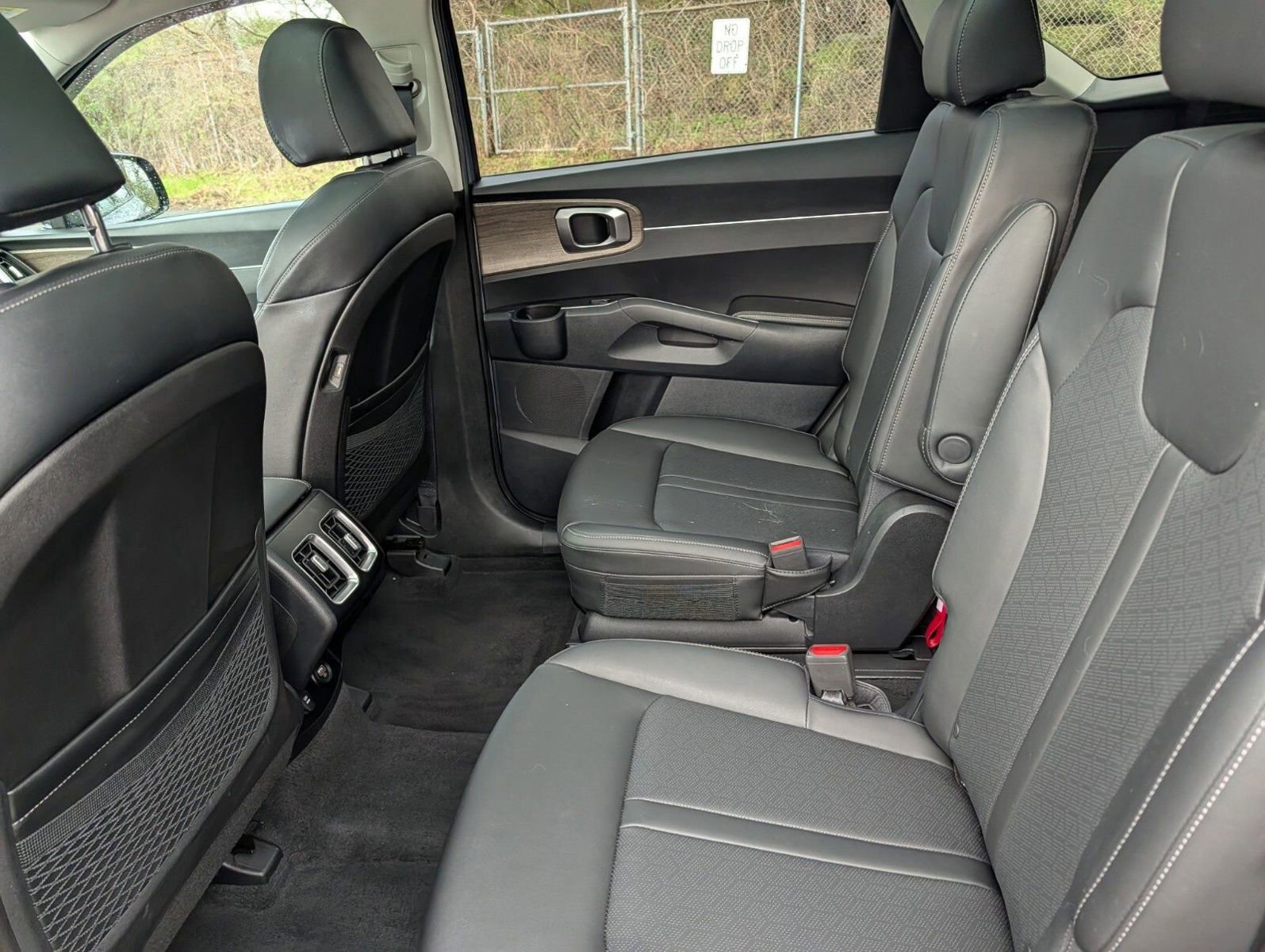 Used 2023 Kia Sorento X-Line EX image 22