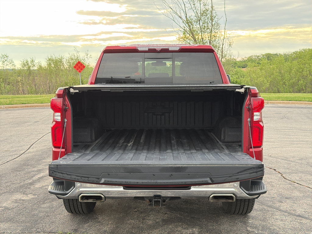 Used 2021 Chevrolet Silverado 1500 LTZ w/ LTZ Premium Package AWD/4WD image 45