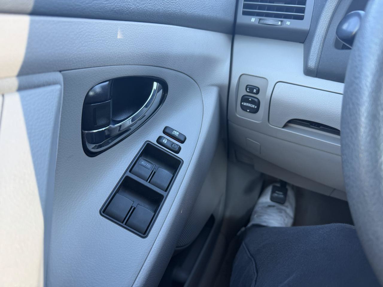 Used 2008 Toyota Camry FWD image 21