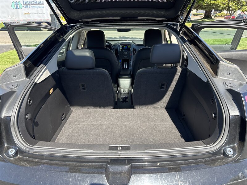 Used 2011 Chevrolet Volt Premium w/ Premium Trim Package FWD image 16