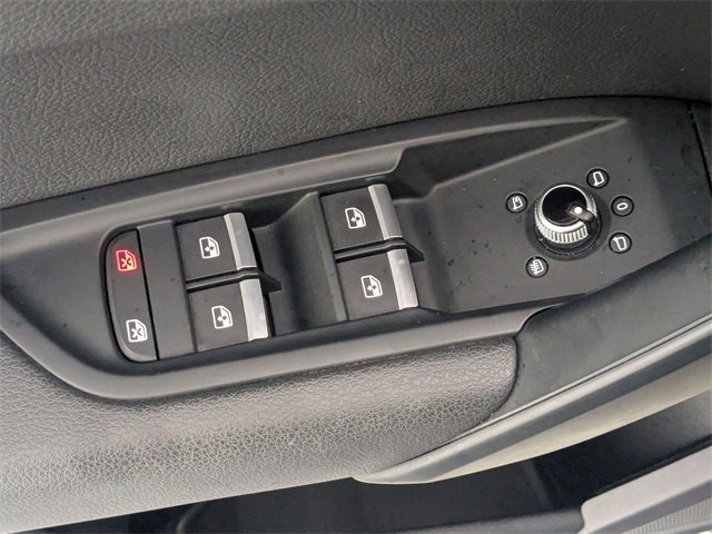 Used 2018 Audi Q5 2.0T Premium Plus w/ Premium Plus Package image 12