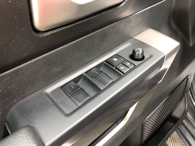 Used 2022 Toyota Tundra SR5 w/ SR5 Convenience Package AWD/4WD image 13