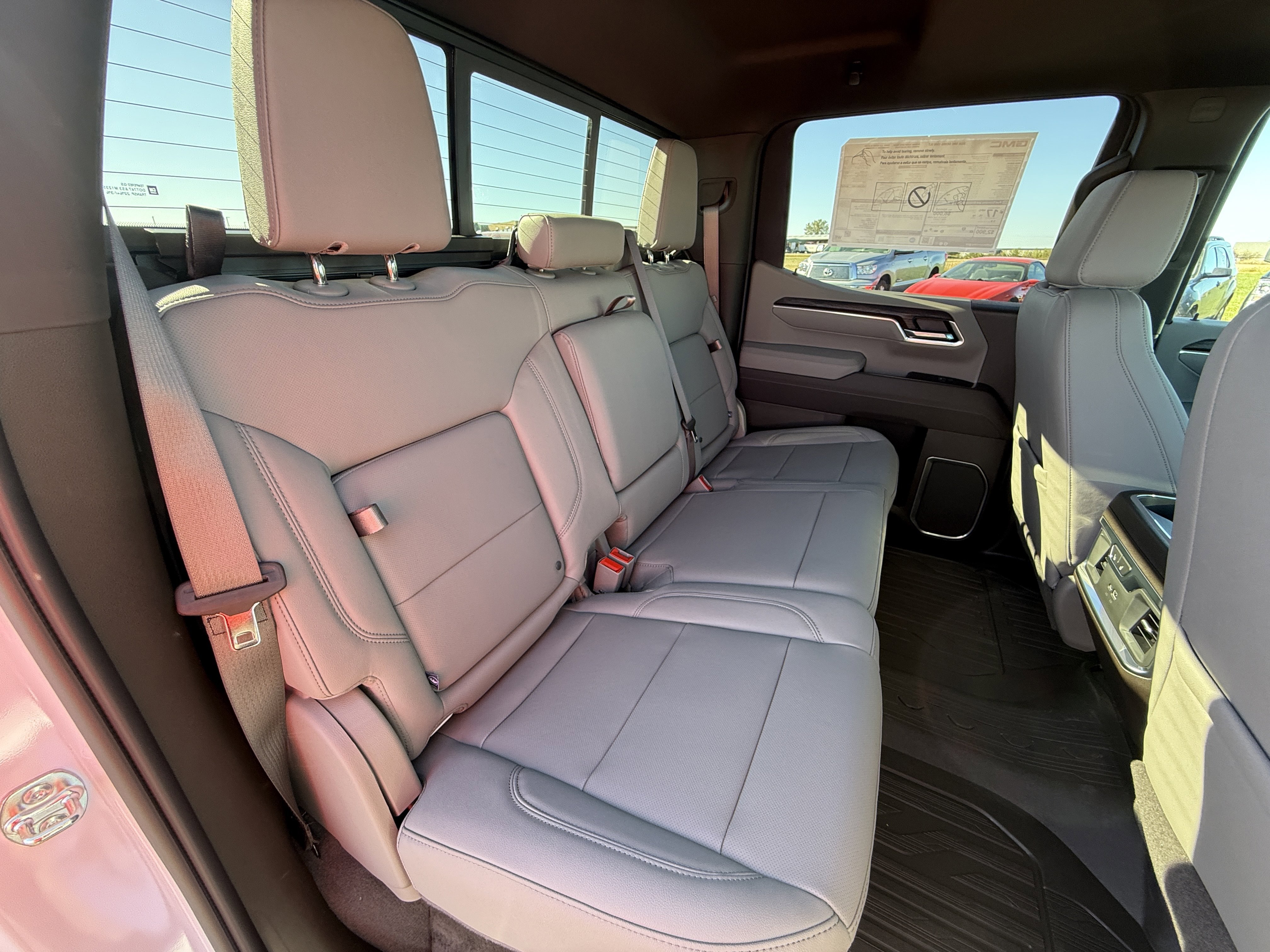 New 2026 GMC Sierra 1500 SLT w/ SLT Premium Plus Package image 20