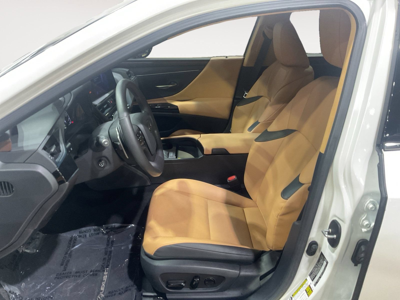 Used 2025 Lexus ES 350 w/ Premium Package FWD image 12