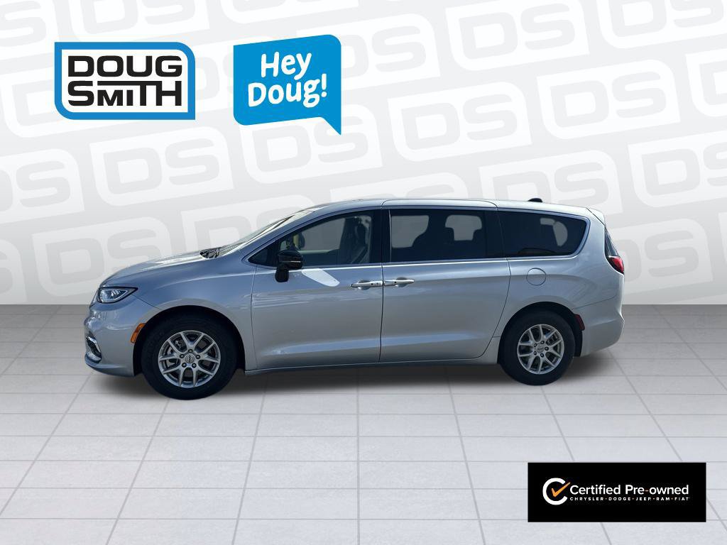 Certified 2024 Chrysler Pacifica Touring-L FWD image 2