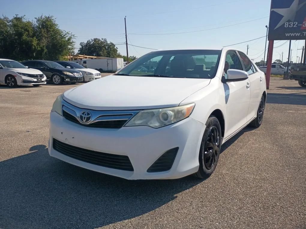 Used 2012 Toyota Camry LE