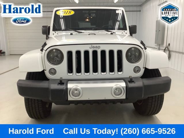 Used 2018 Jeep Wrangler Unlimited Sahara w/ Dual Top Group AWD/4WD image 2