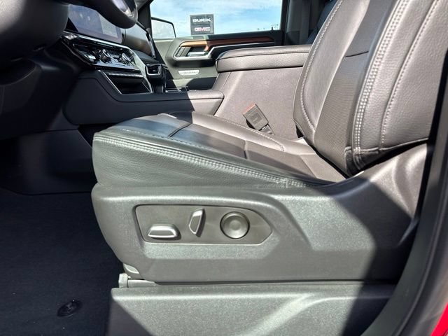 Used 2023 GMC Sierra 1500 Denali w/ Technology Package AWD/4WD image 18
