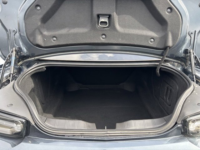 Used 2022 Chevrolet Camaro LT w/ RS Package image 17