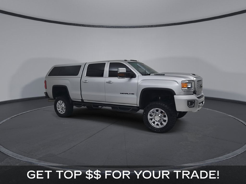 Used 2017 GMC Sierra 2500 Denali w/ Duramax Plus Package AWD/4WD image 2