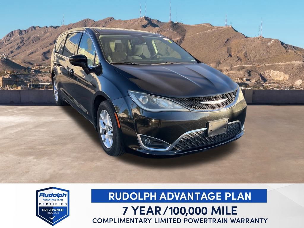 Used 2017 Chrysler Pacifica Touring Plus w/ Tire & Wheel Group image 8