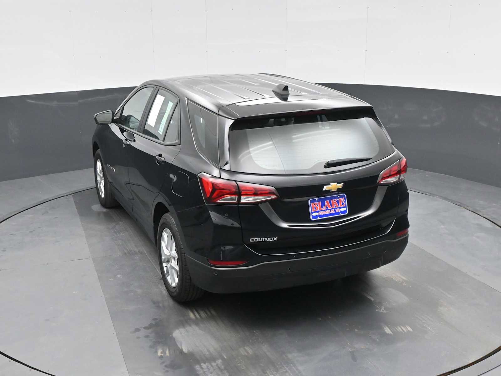Used 2024 Chevrolet Equinox LS w/ Driver Confidence II Package FWD image 14