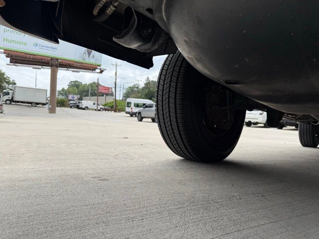 Used 2003 Ford E-350 and Econoline 350 Super Duty Wagon RWD image 64