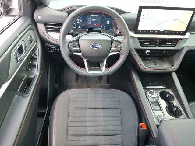 Used 2025 Ford Explorer ST-Line w/ Premium Package AWD/4WD image 13