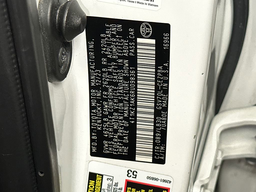 Used 2024 Toyota Camry XSE w/ Navigation Package image 36