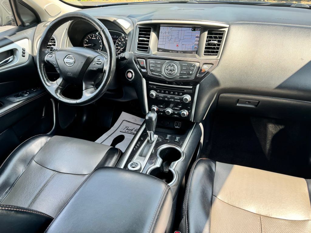 Used 2019 Nissan Pathfinder SL AWD/4WD image 12