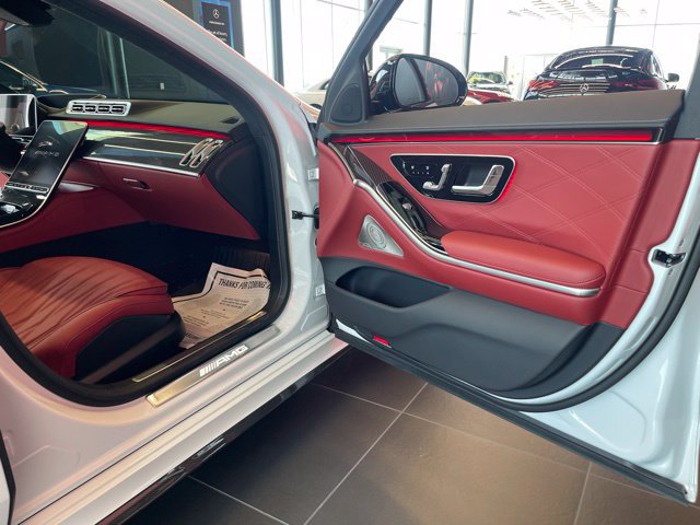 New 2025 Mercedes-Benz S 63 AMG S image 32