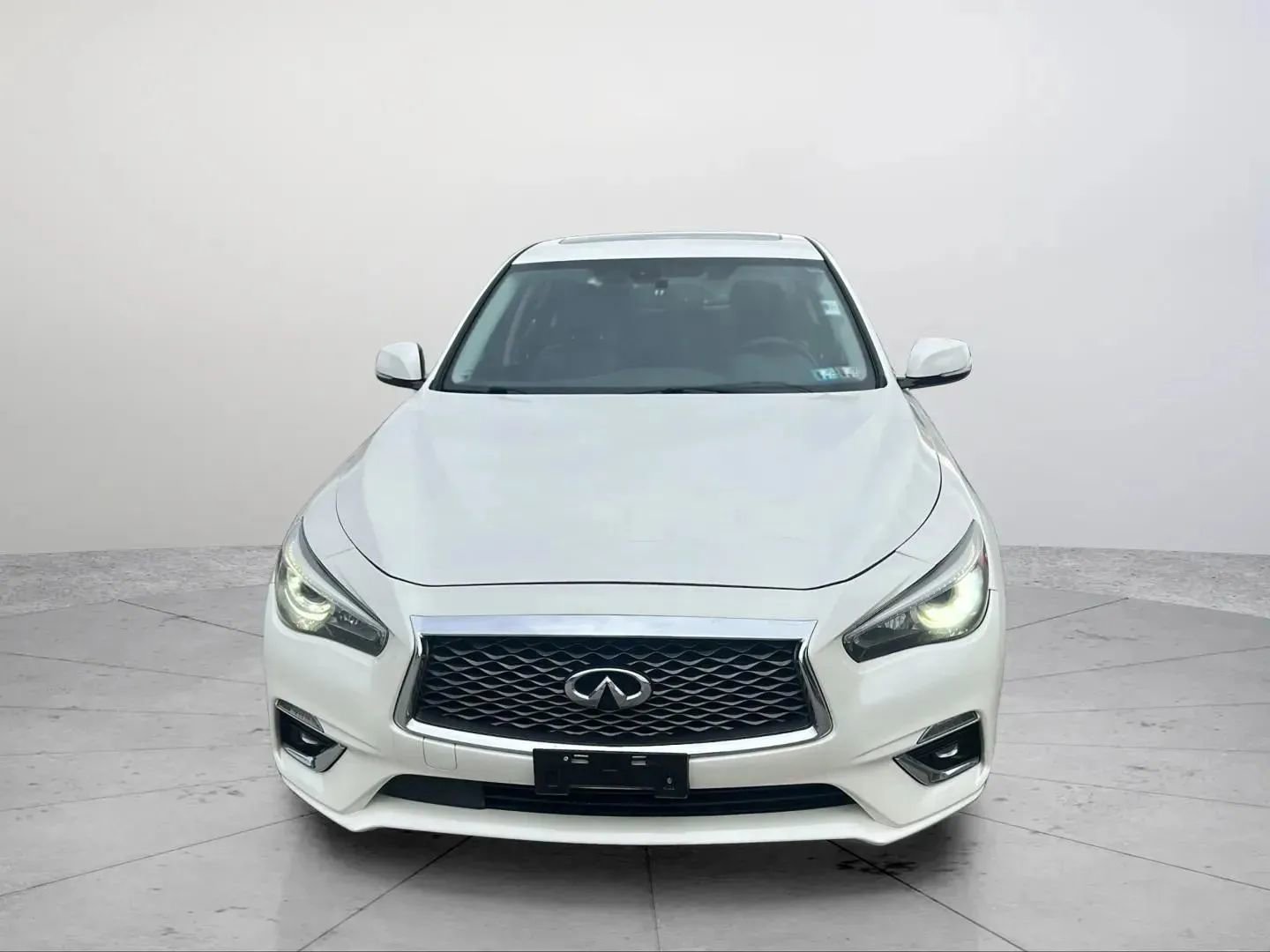 Used 2019 INFINITI Q50 Luxe w/ Essential Package (3.0T Luxe) AWD/4WD image 10