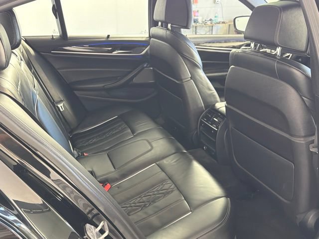 Used 2018 BMW M550i xDrive AWD/4WD image 27