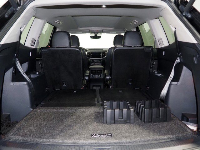 Used 2021 Volkswagen Atlas SE w/ Technology Package w/ Panoramic Sunroof Package image 37