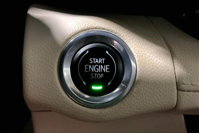 Used 2023 Buick Envision Preferred AWD/4WD image 36