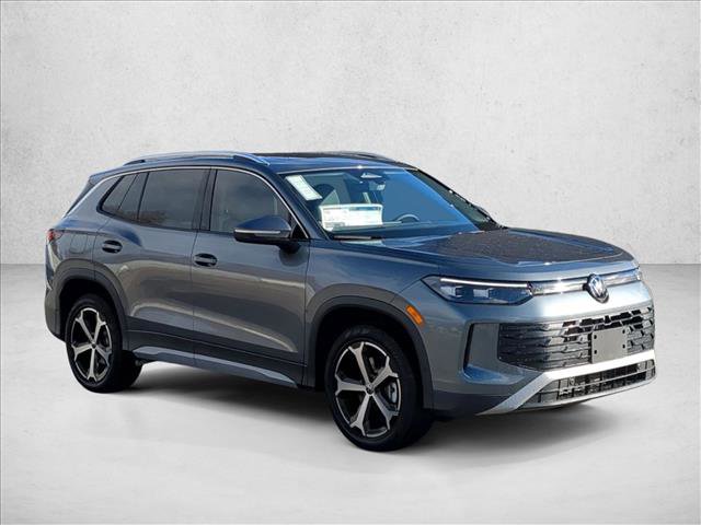 New 2026 Volkswagen Tiguan SE image 3