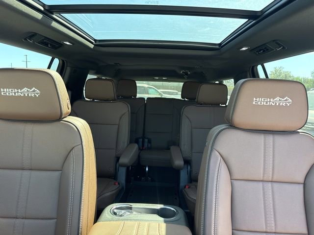 New 2026 Chevrolet Suburban High Country image 29