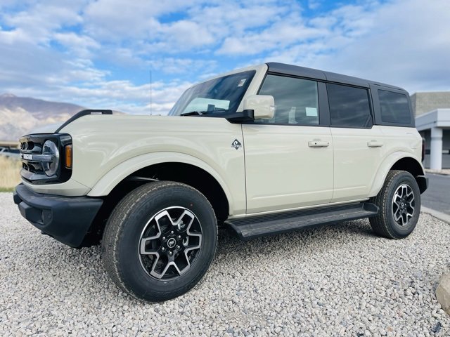 New 2025 Ford Bronco Outer Banks