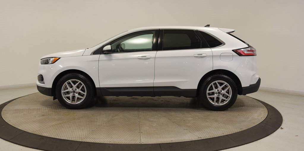 Used 2024 Ford Edge SEL image 11