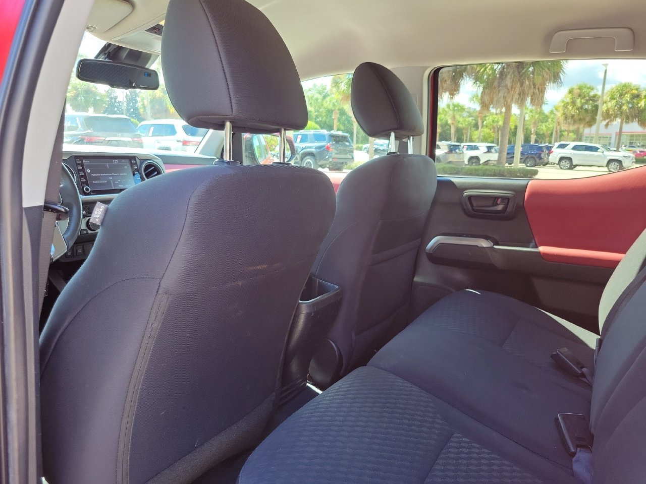 Used 2022 Toyota Tacoma SR5 w/ Technology Package RWD image 9
