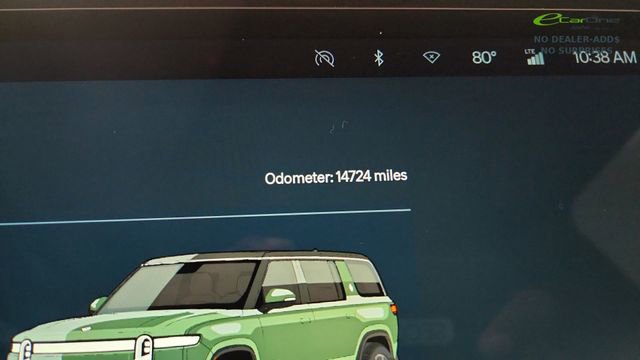 Used 2024 Rivian R1S Adventure AWD/4WD image 46