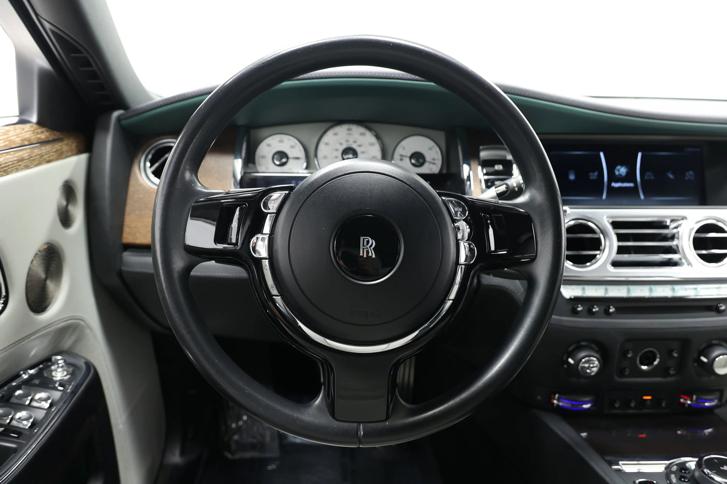 Used 2019 Rolls-Royce Ghost image 32