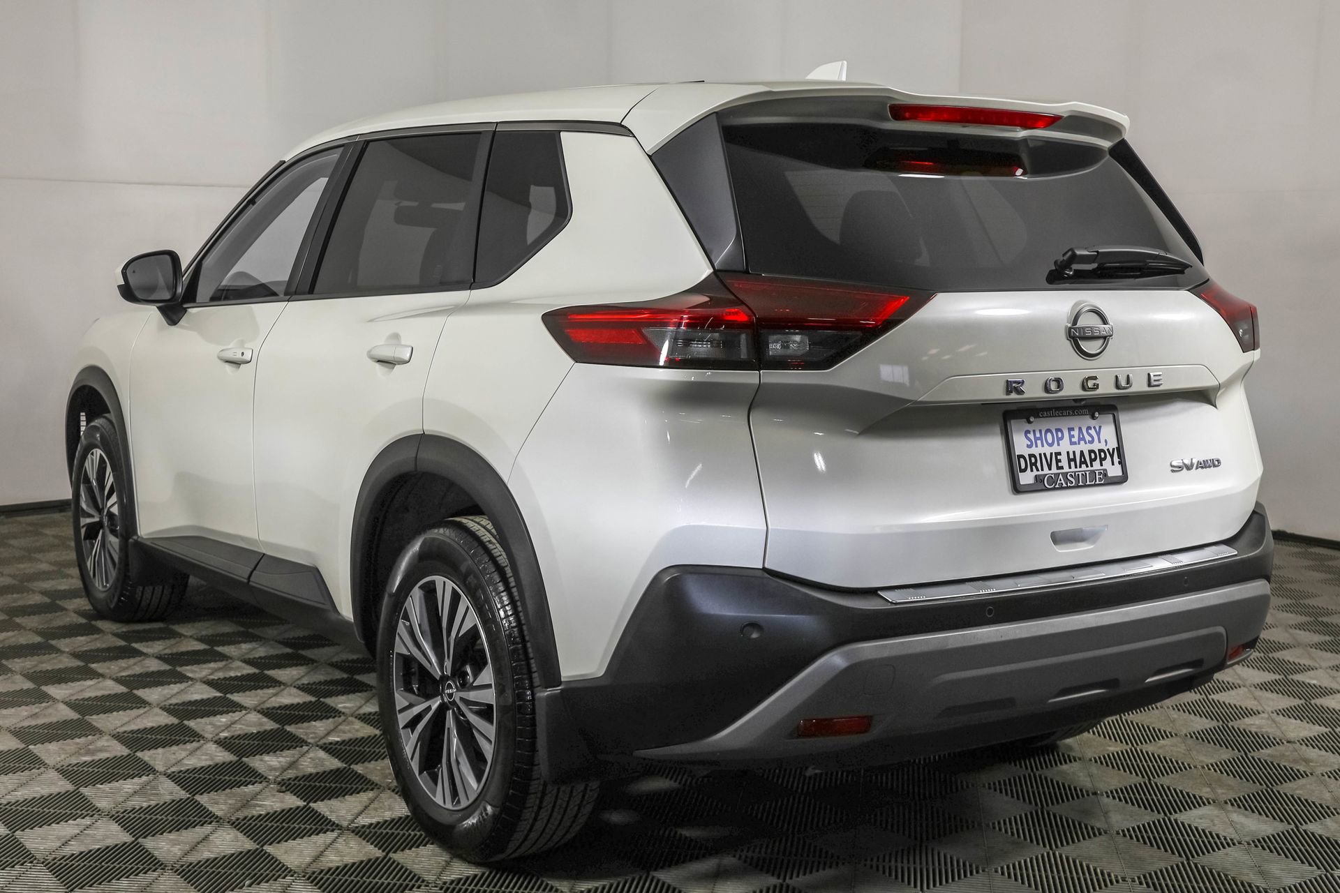 Used 2023 Nissan Rogue SV image 17