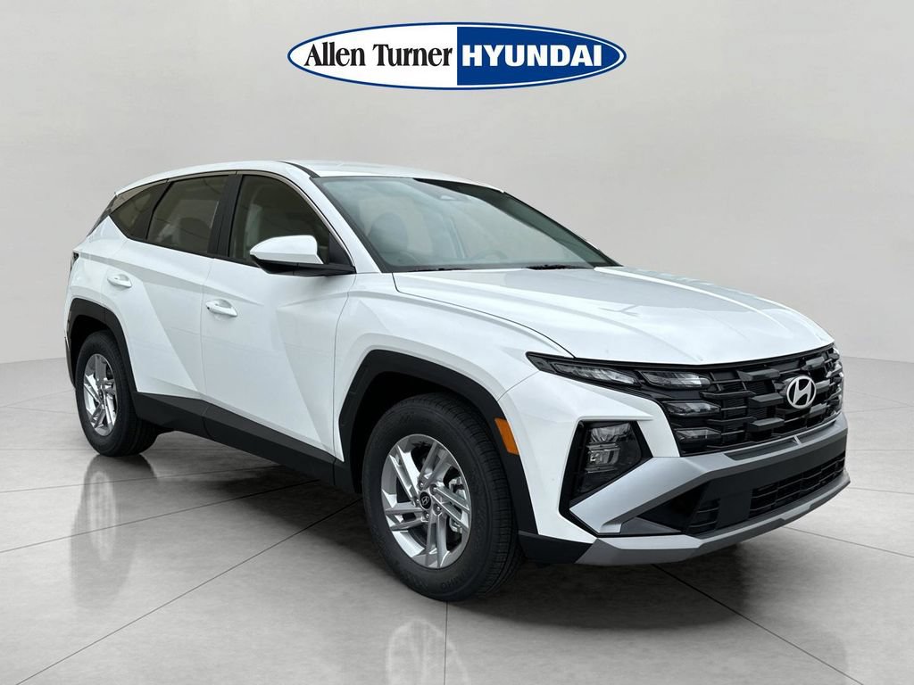 New 2026 Hyundai Tucson SE FWD image 2