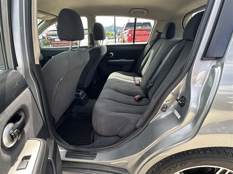 Used 2012 Nissan Versa 1.8 S w/ Plus Pkg FWD image 39