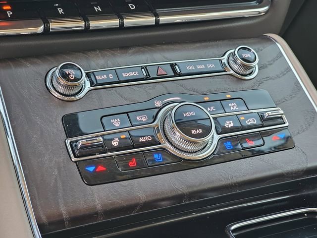 Used 2022 Lincoln Aviator Reserve w/ Elements Package Plus image 21