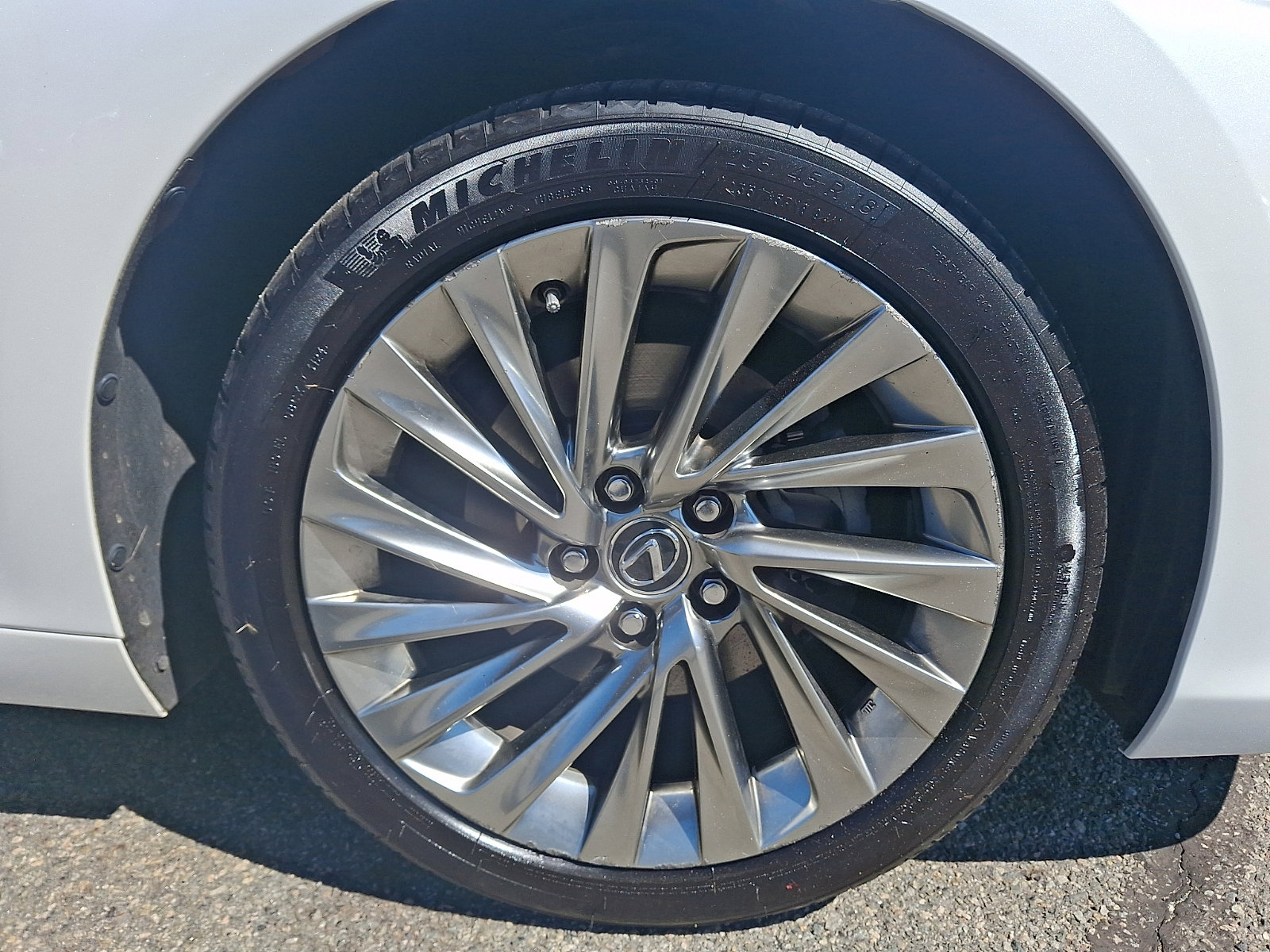 Used 2019 Lexus ES 300h w/ Luxury Package image 8