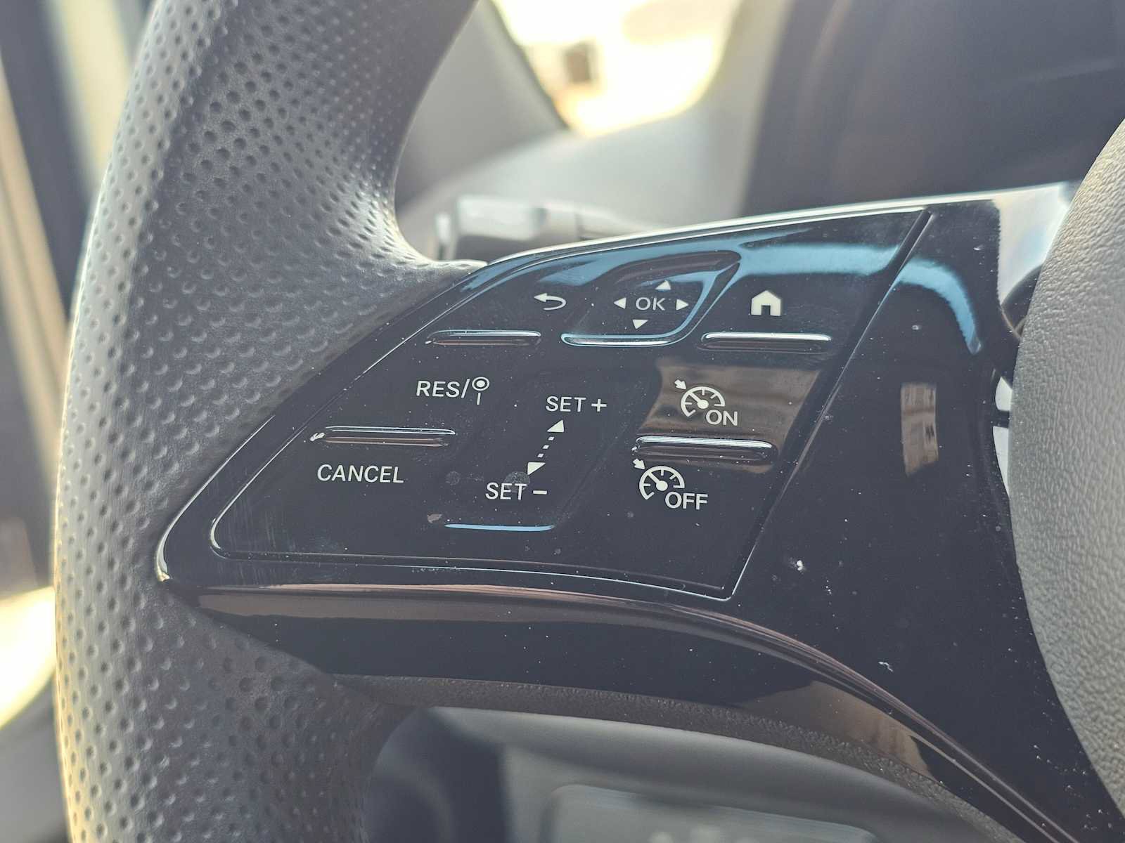 Used 2025 Mercedes-Benz Sprinter 2500 image 27