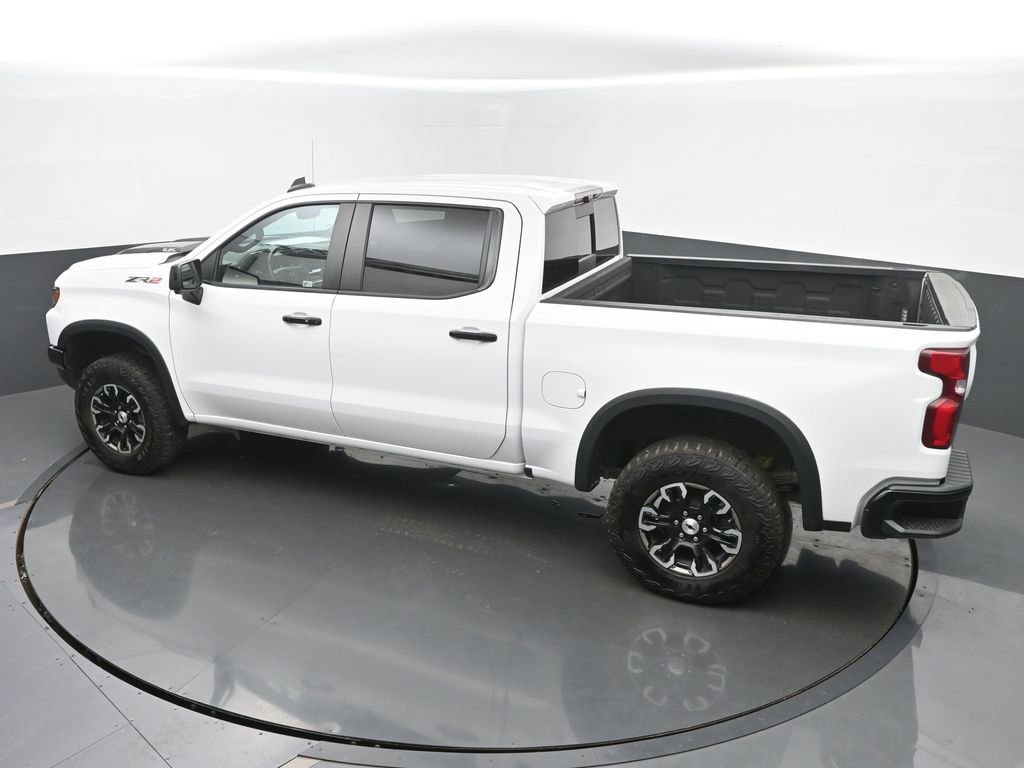 Used 2022 Chevrolet Silverado 1500 ZR2 w/ Technology Package image 40
