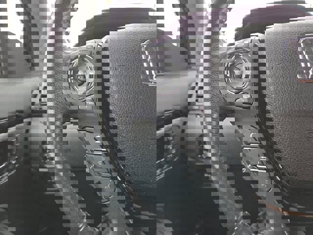 Used 2017 Honda Pilot Elite image 24