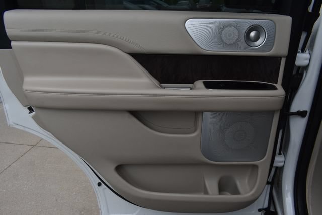 Used 2020 Lincoln Navigator Reserve w/ Luxury Package AWD/4WD image 43