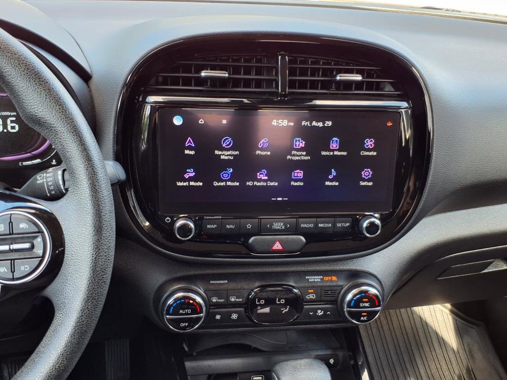 Used 2023 Kia Soul S image 16