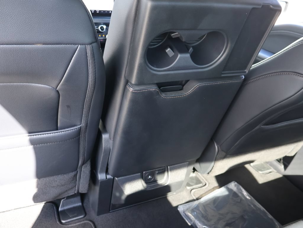 Used 2025 Ford F350 Lariat w/ Camper Package AWD/4WD image 14