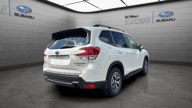 Used 2021 Subaru Forester Premium AWD/4WD image 5