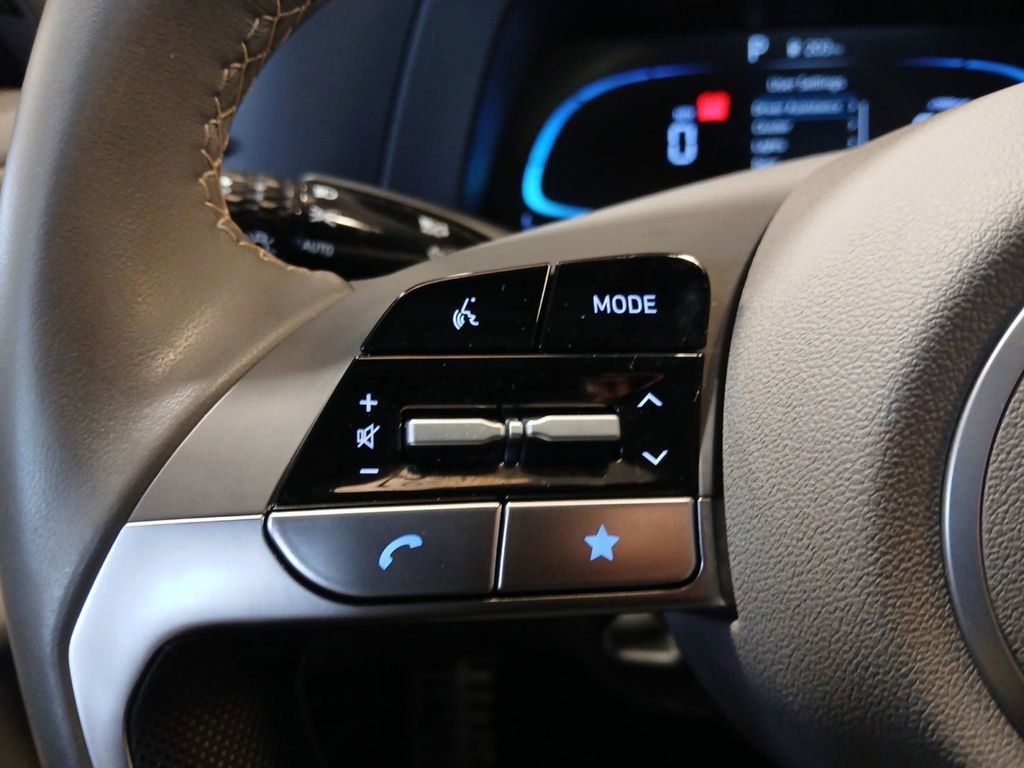 Certified 2025 Hyundai Elantra Sport FWD image 20