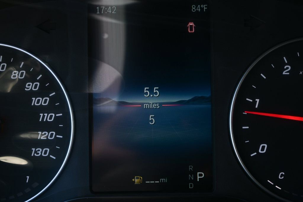 Used 2025 Mercedes-Benz Sprinter 2500 image 12