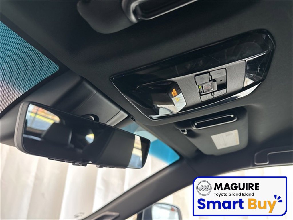 Used 2021 Toyota Venza Limited w/ Advanced Technology Package image 5