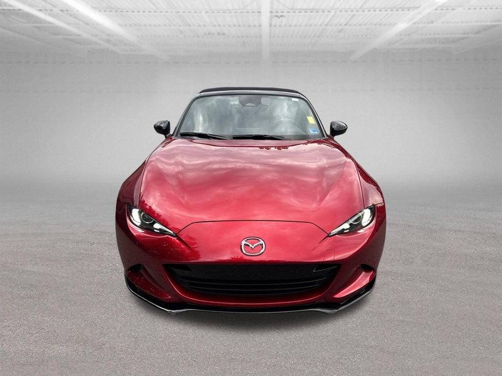 Used 2025 MAZDA MX-5 Miata Club RWD image 9