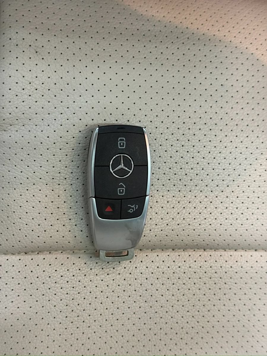 Used 2021 Mercedes-Benz GLS 450 4MATIC image 24