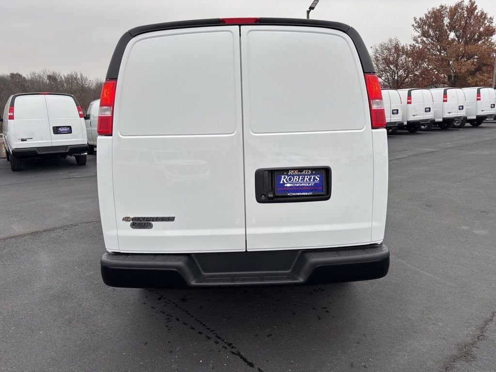 New 2025 Chevrolet Express 2500 w/ Driver Convenience Package image 4